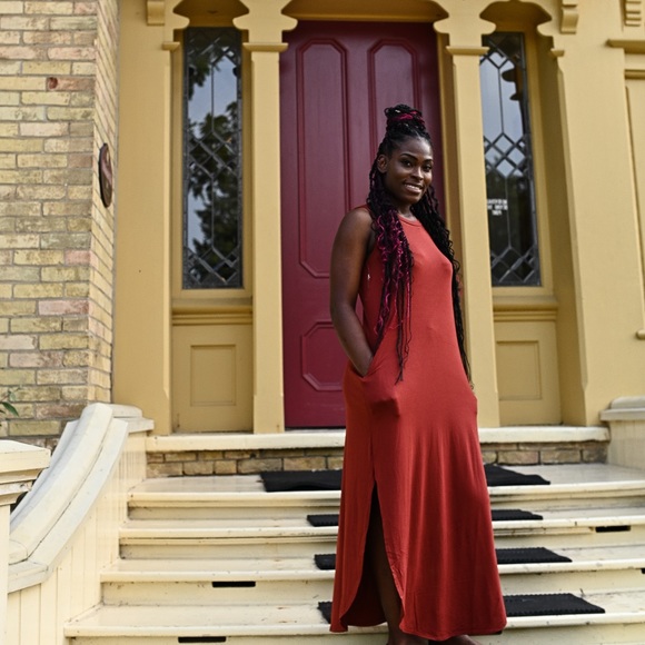 Dresses & Skirts - Maxi Dress